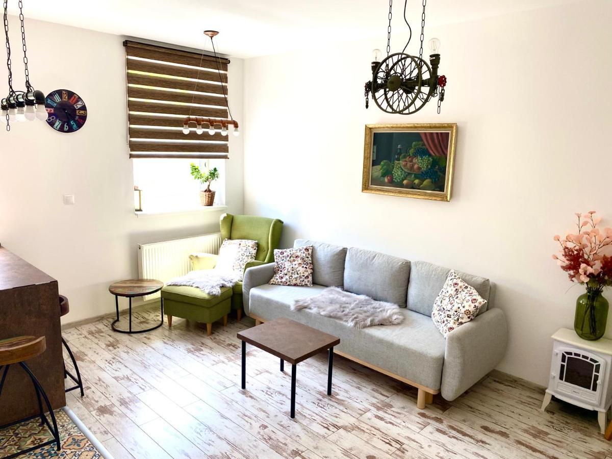 Residence Park Lovely Apartman With Private Parking Kysucke Nove Mesto Экстерьер фото